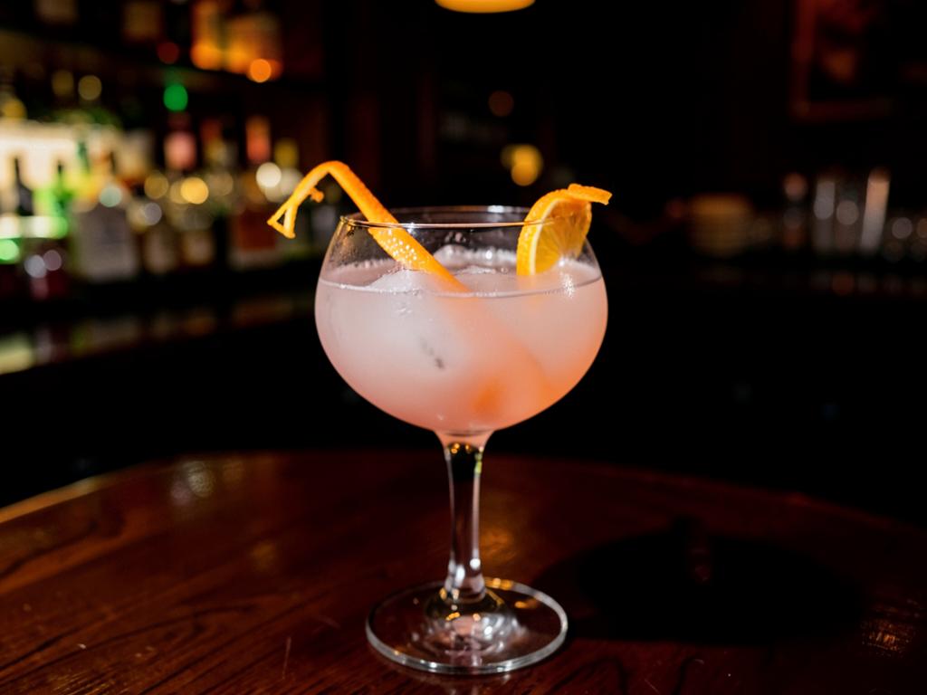 Silver Swan Cosmopolitan